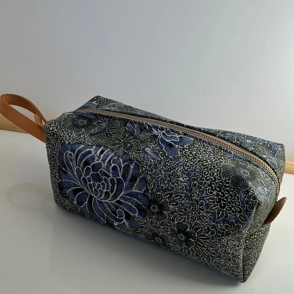 General Knot & Co. Canvas Floral Dopp Kit Travel Toiletry Bag